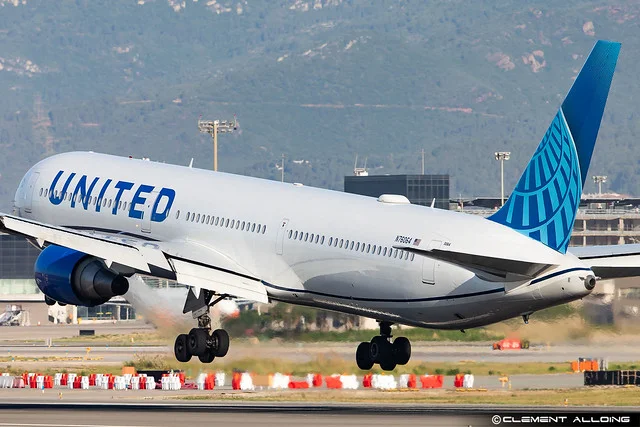 United Airlines Flight UA770